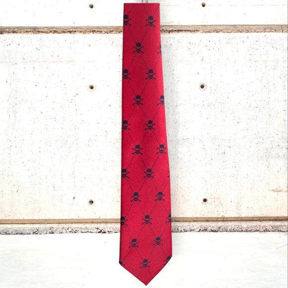 Like New GAP Kids Red Tie with Skull Design - Picture 1 of 6